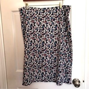 Floral Red, White and Blue Skirt, L